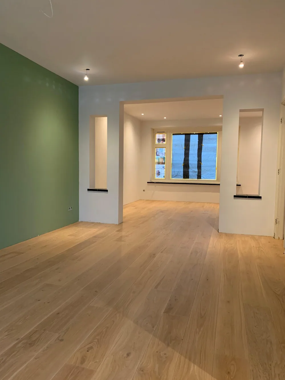 Een door Vloer Schuur Expert gerenoveerde houten vloer, voorbeeld 1